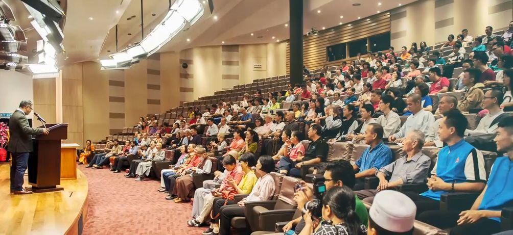 新闻报导 | jingkong老法师出席马来西亚汉学院除夕团圆宴（简体）